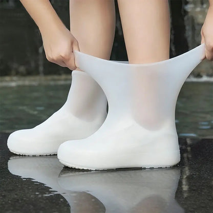 【2 para za 18 €】Spriječi da ti se tenisice smoče! Izdržljive vodootporne navlake za obuću: neklizajuće i sklopive – savršene za nošenje u torbi 🌧️